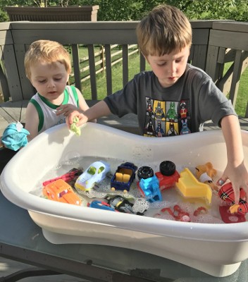 5 Summer Activities for Preschoolers and Toddlers That Are Easy AND Fun