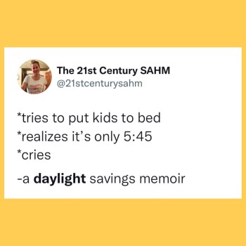 daylight savings time meme about how dark it gets